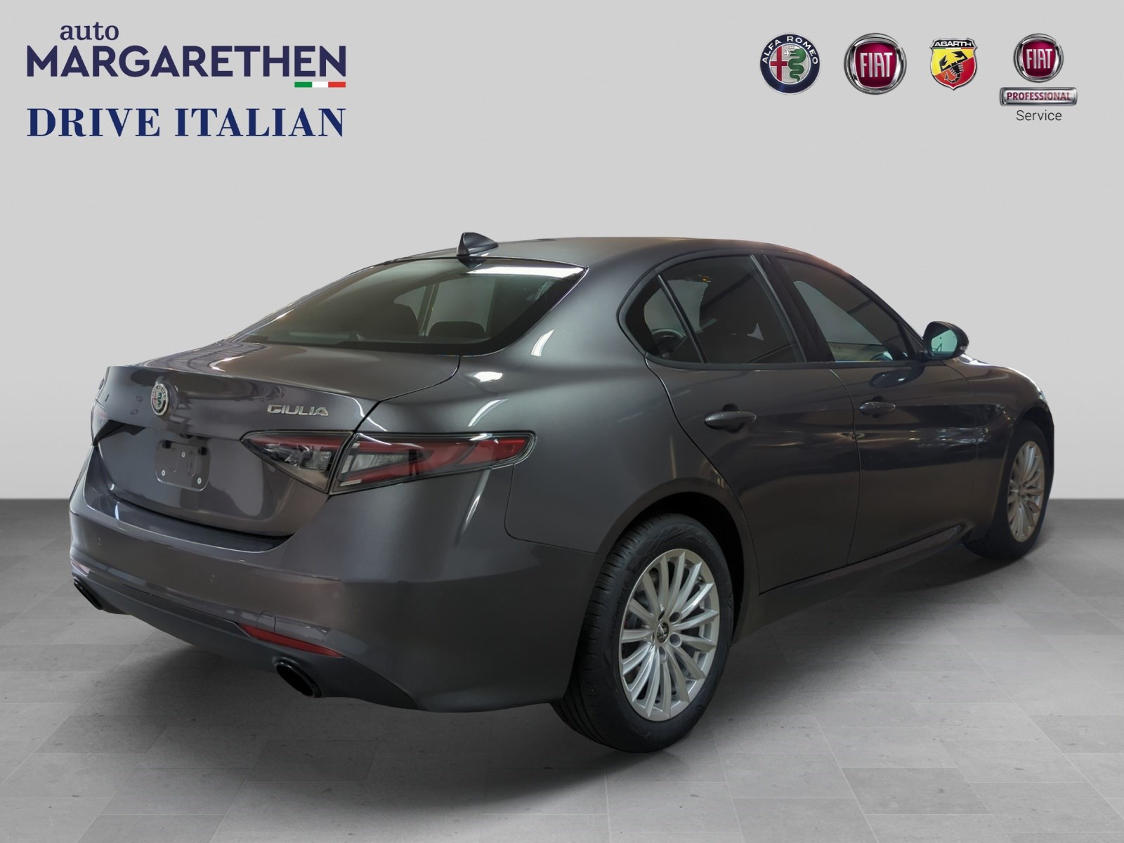 ALFA ROMEO Giulia 2.0 Super Q4-showroom-element-3