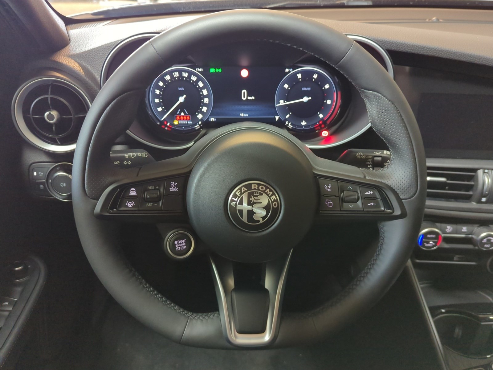 ALFA ROMEO Giulia 2.0 Super Q4-image-6