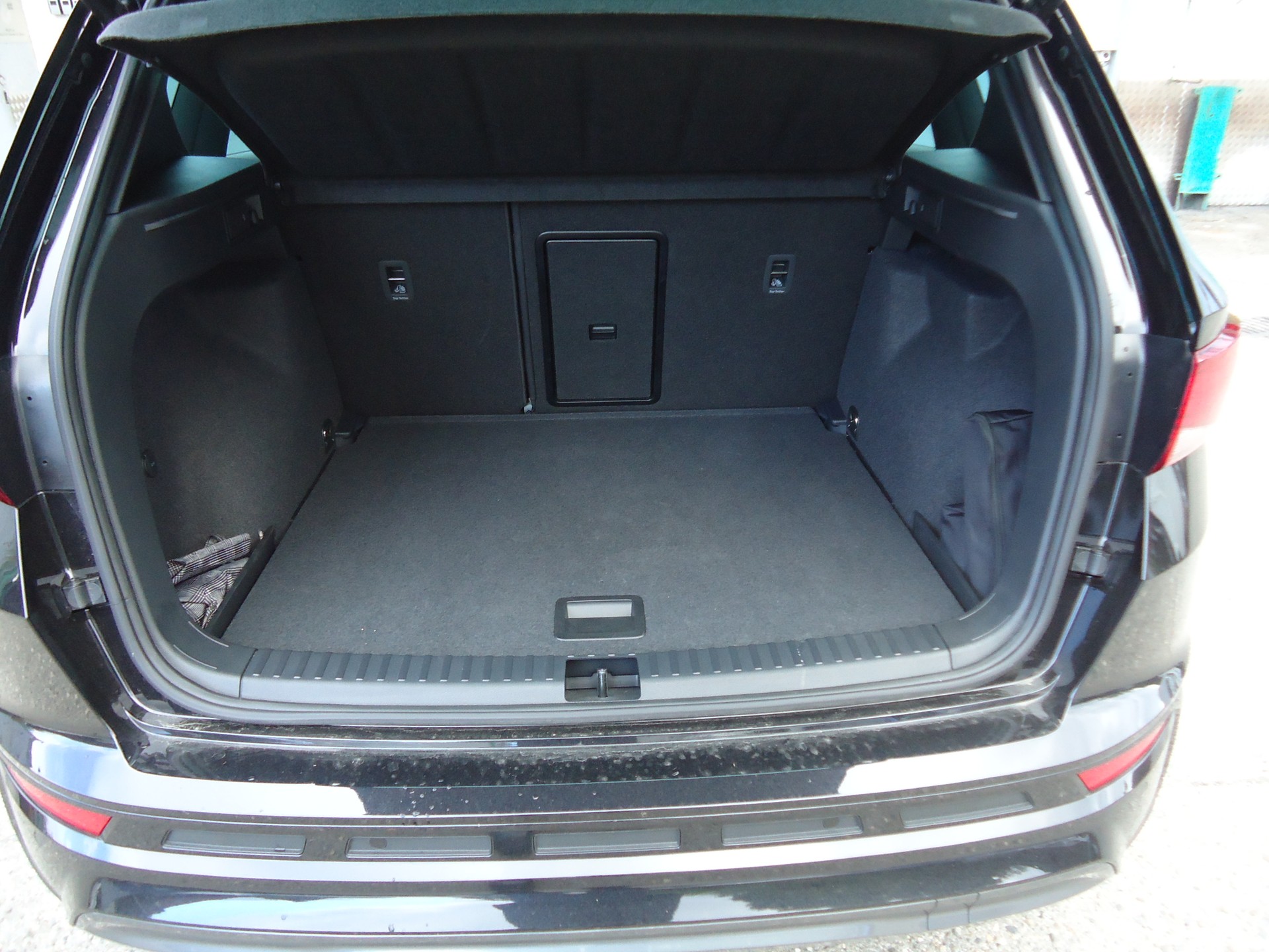 CUPRA Ateca 2.0TSI Inicio 4Drive DSG...... 60 Mt. WERKSGARANTIE ! !-image-6
