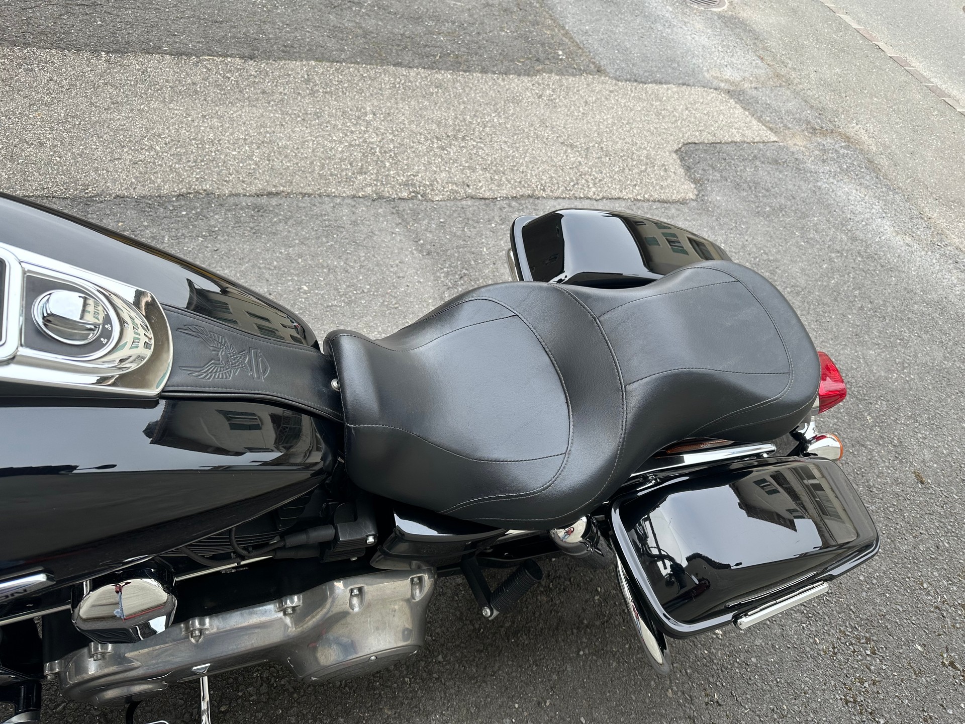 HARLEY-DAVIDSON FLD Dyna Switchback ABS-image-3