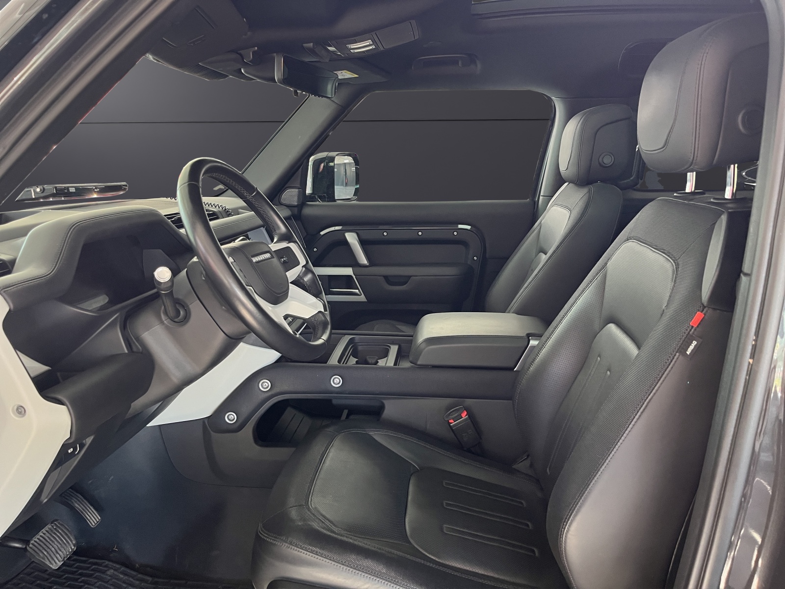 LAND ROVER Defender 90 P400 I6 X-Dynamic HSE 3.0 AT8-image-4