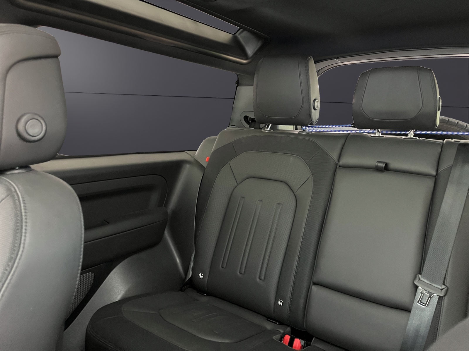 LAND ROVER Defender 90 P400 I6 X-Dynamic HSE 3.0 AT8-image-5