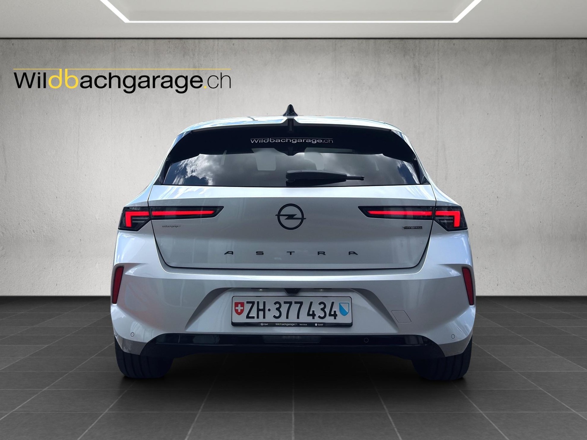 OPEL Astra 1.6 T PHEV 180 Swiss Premium-showroom-element-3