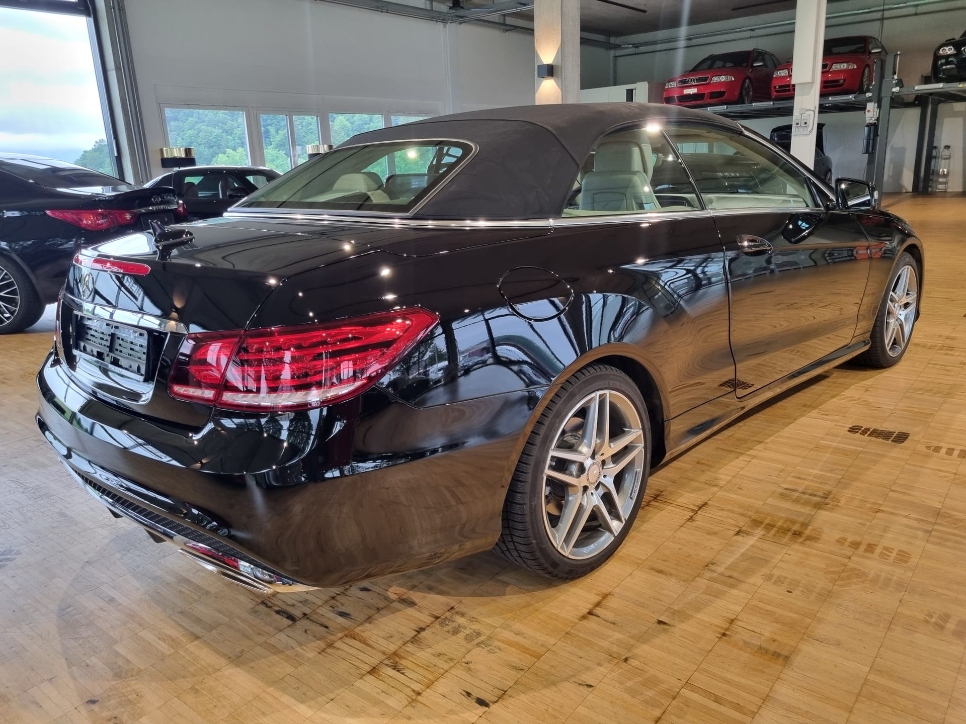 MERCEDES-BENZ E 500 V8 Edition 7G-Tronic-image-2
