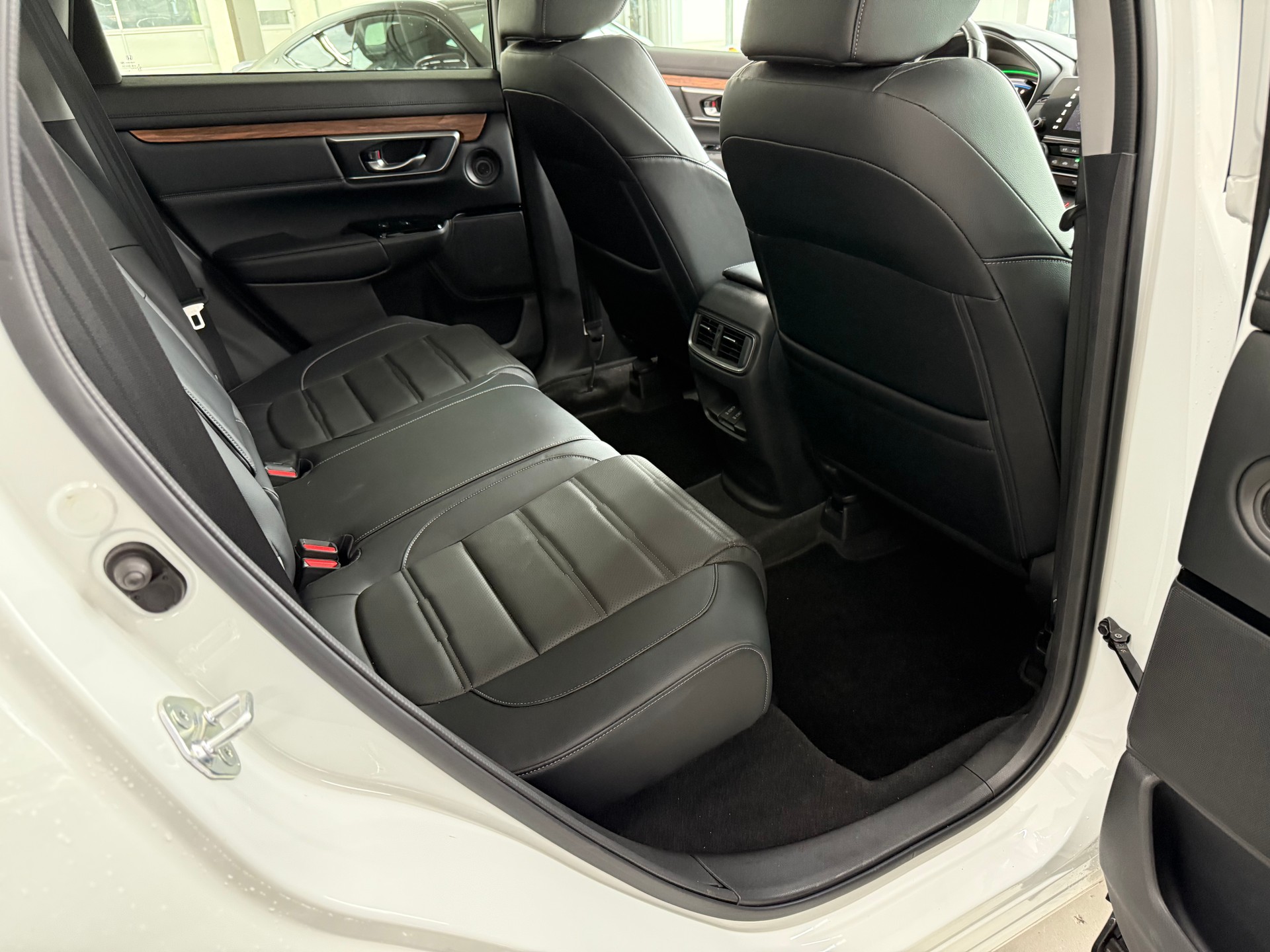 HONDA CR-V 2.0i MMD Execut. 4WD-image-18