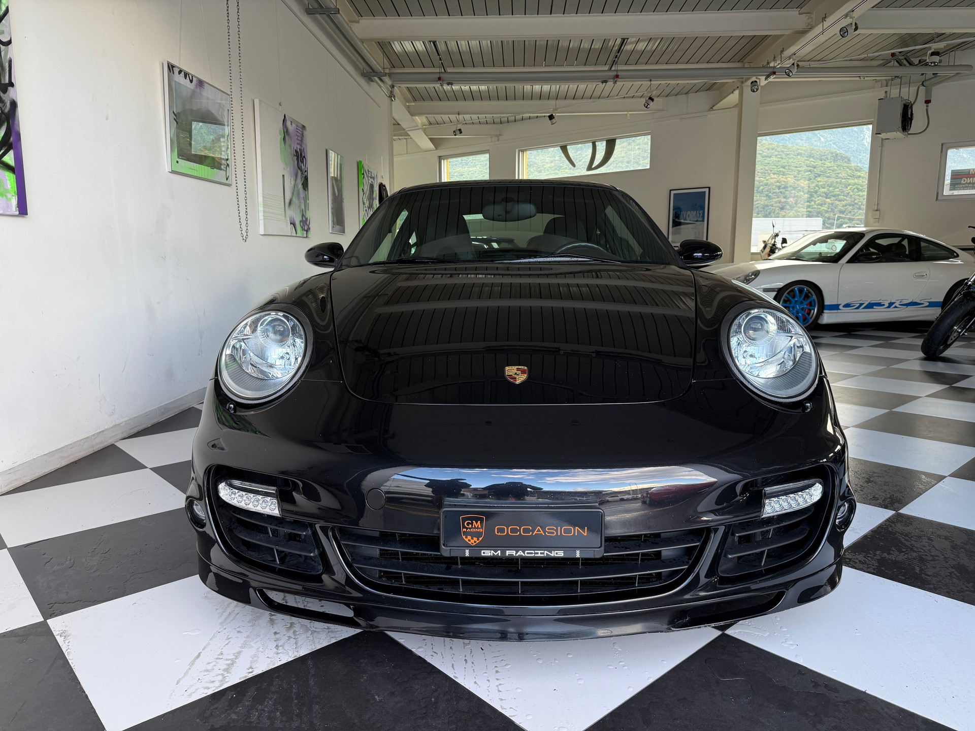 PORSCHE 911 Turbo-image-6