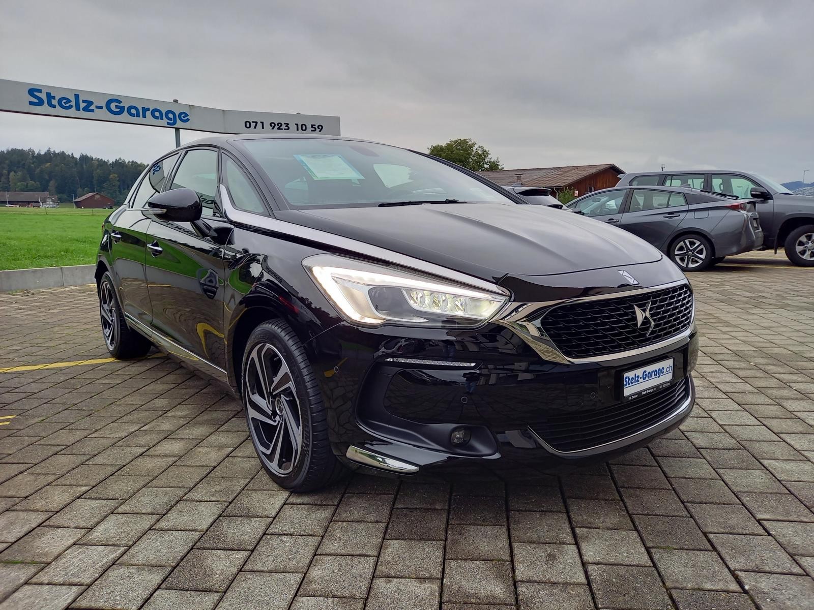 DS AUTOMOBILES DS 5 2.0 BlueHDi Sport Chic EAT6-showroom-element-3