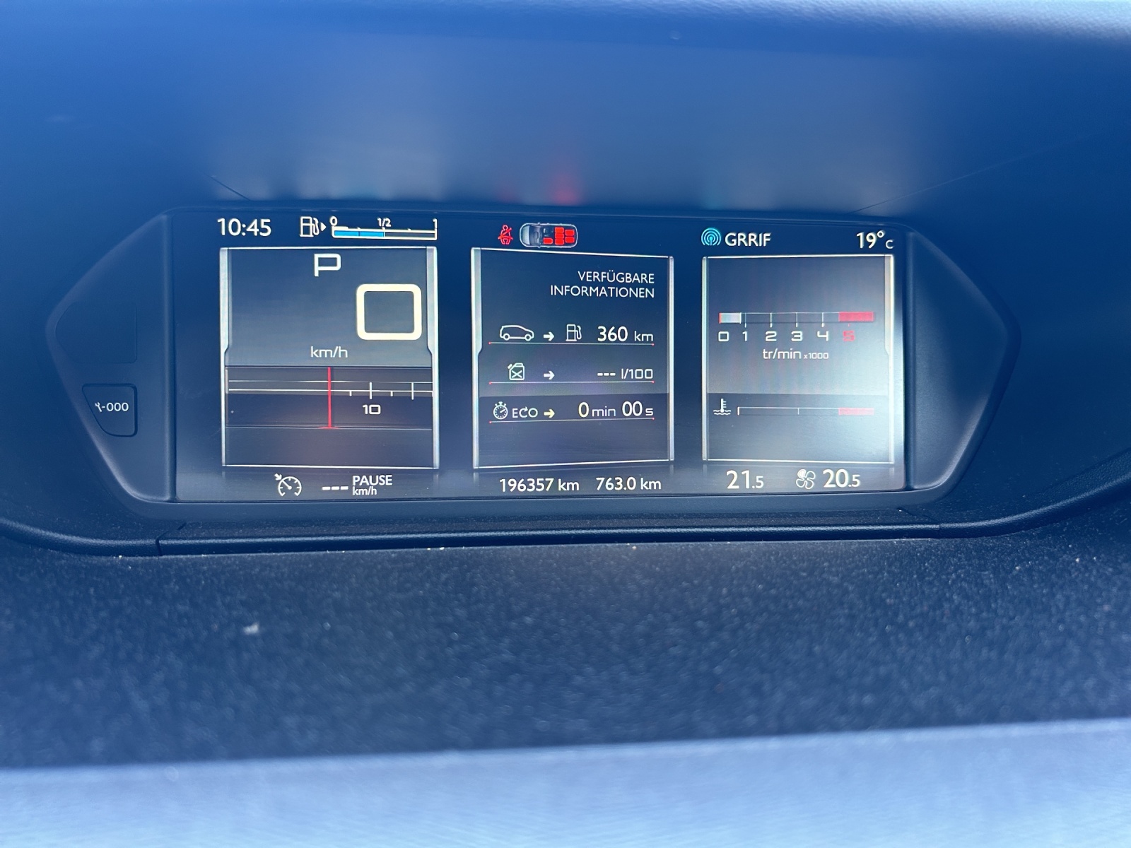 CITROEN C4 Grand Picasso 2.0 BlueHDi 150 Intensive-image-14