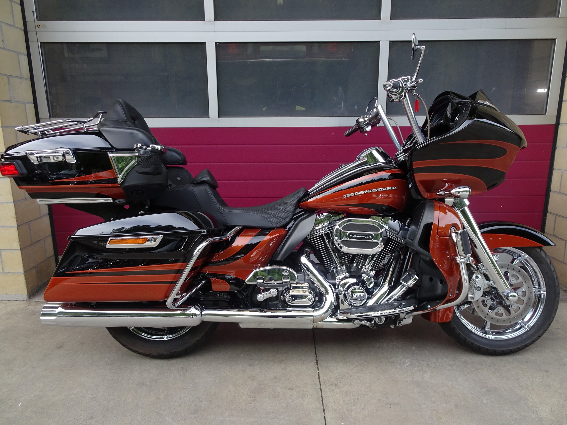 HARLEY-DAVIDSON FLTRUSE Road Glide Ultra ABS CVO-image-0