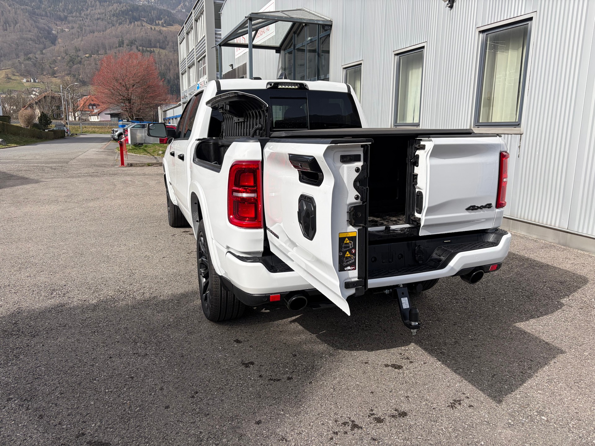 DODGE Ram 1500 Limited Crew Cab 3.0l Hurricane 540 PS-image-6