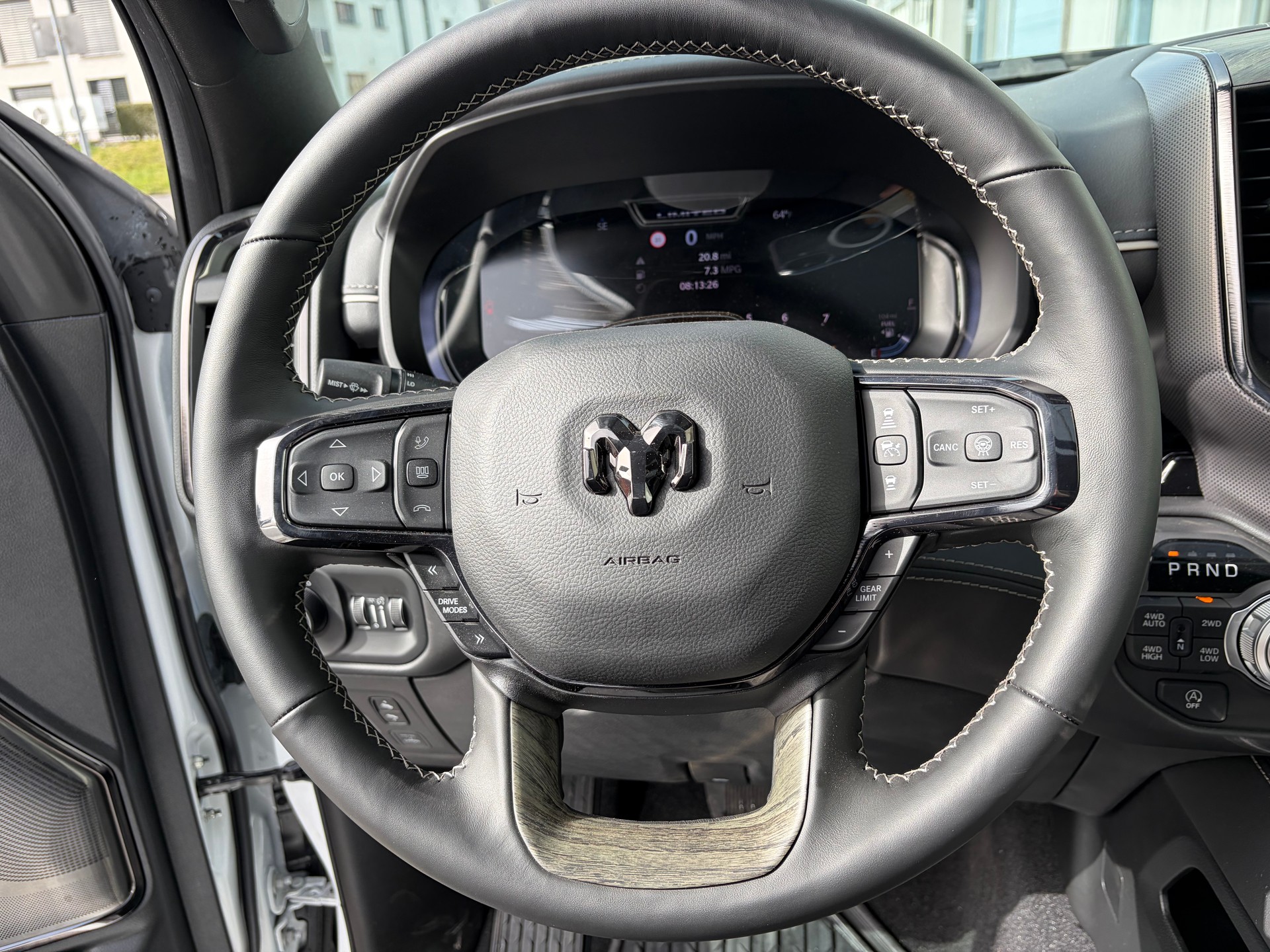 DODGE Ram 1500 Limited Crew Cab 3.0l Hurricane 540 PS-image-11
