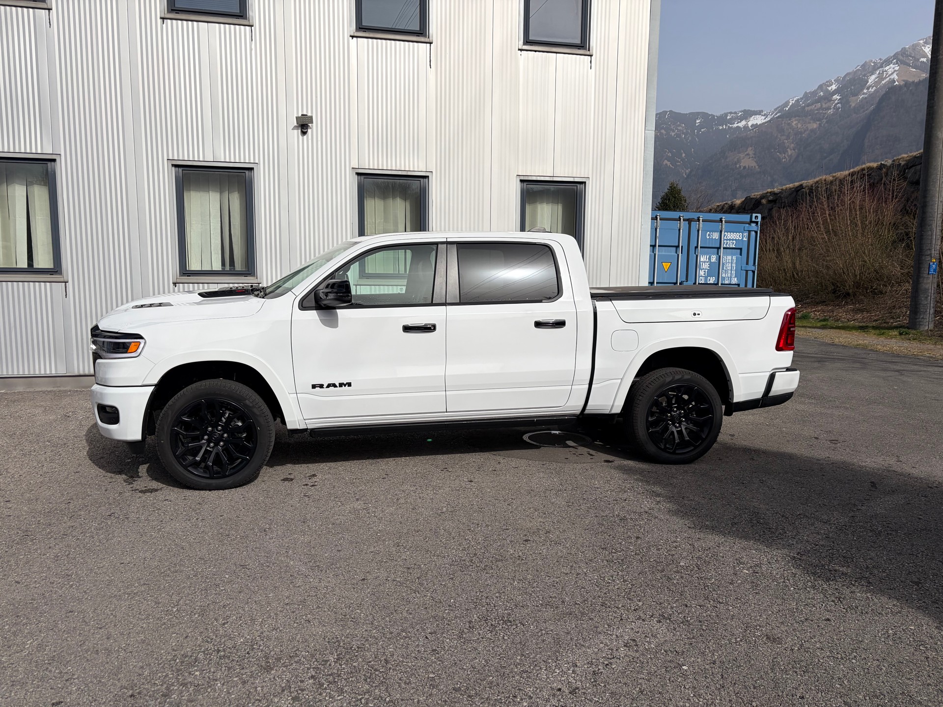 DODGE Ram 1500 Limited Crew Cab 3.0l Hurricane 540 PS-image-2