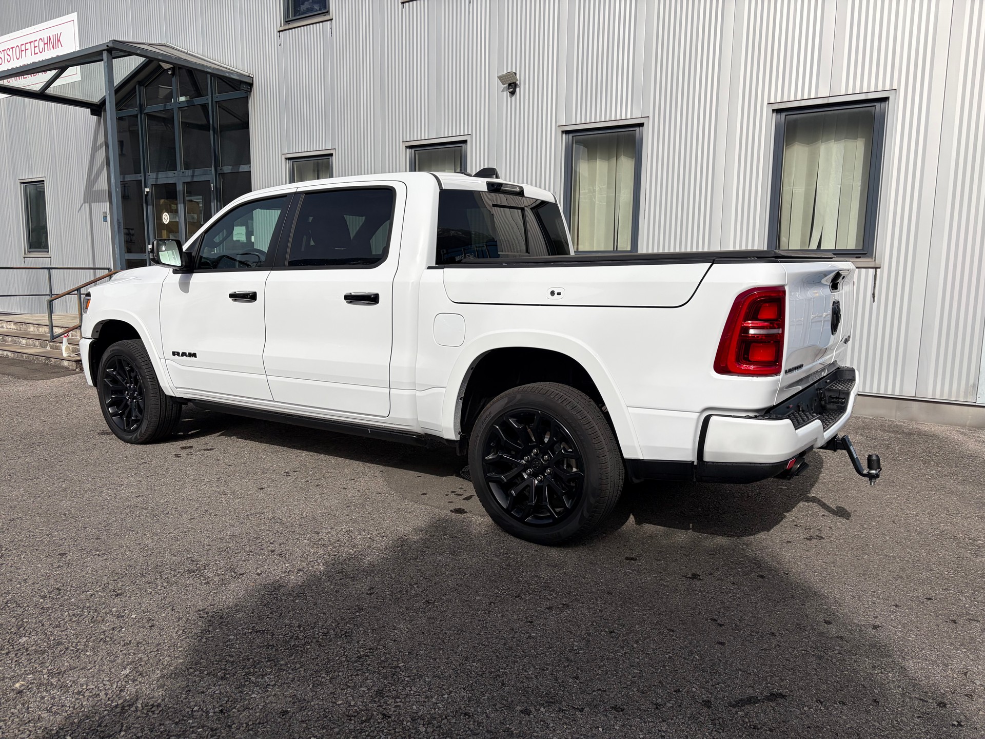 DODGE Ram 1500 Limited Crew Cab 3.0l Hurricane 540 PS-image-4