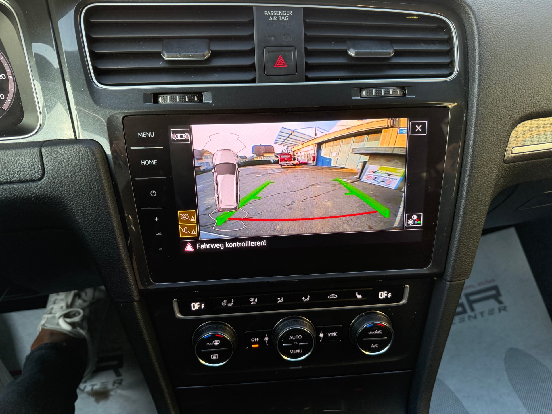 VW Golf 2.0 TDI Alltrack 4Motion DSG-image-10