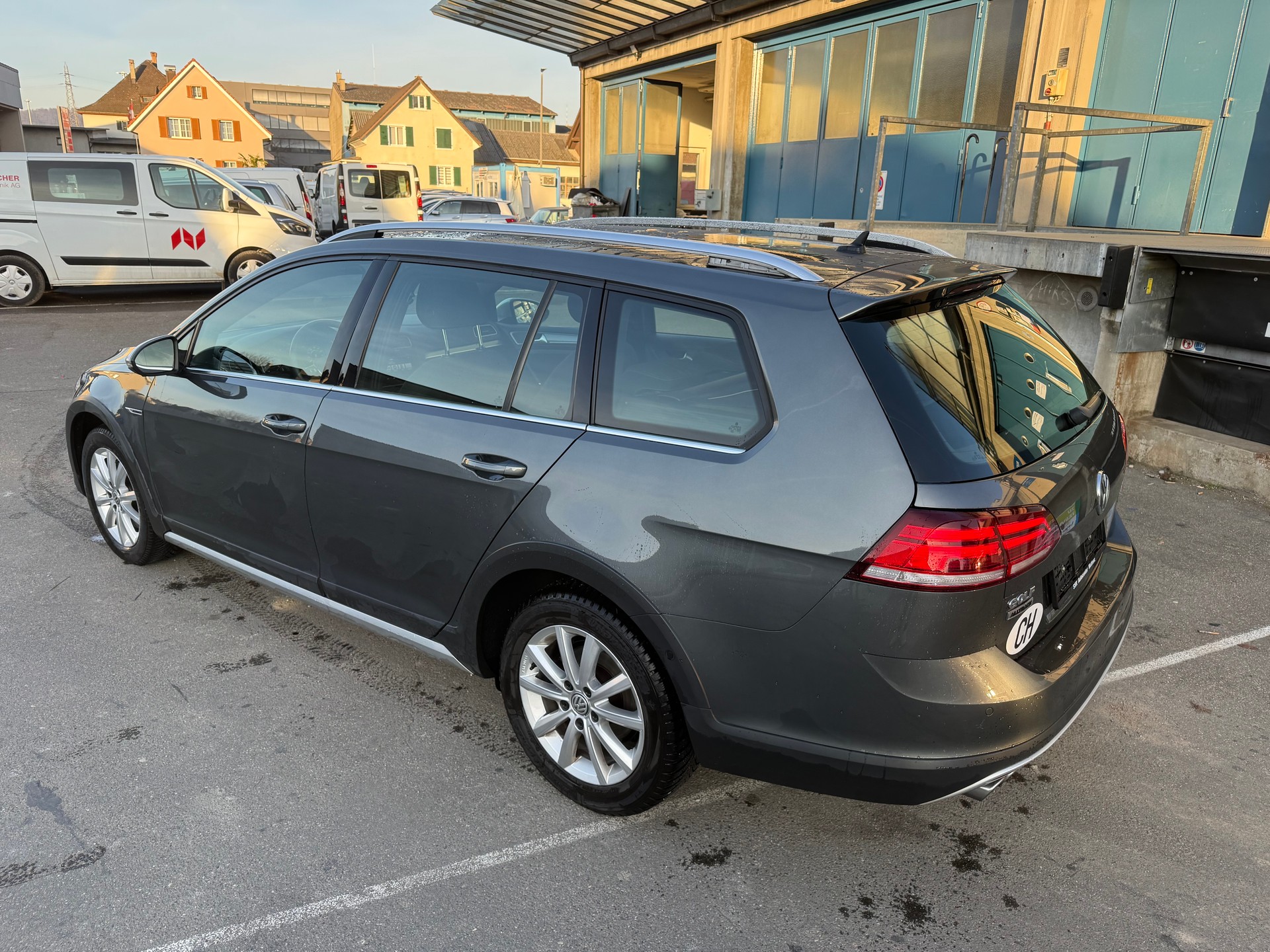 VW Golf 2.0 TDI Alltrack 4Motion DSG-image-3