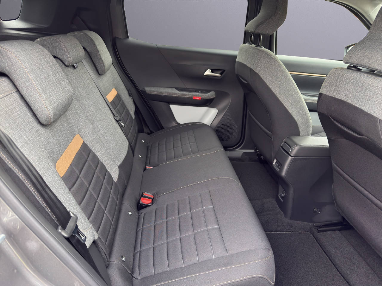CITROEN e-C3 Aircross Plus-image-9