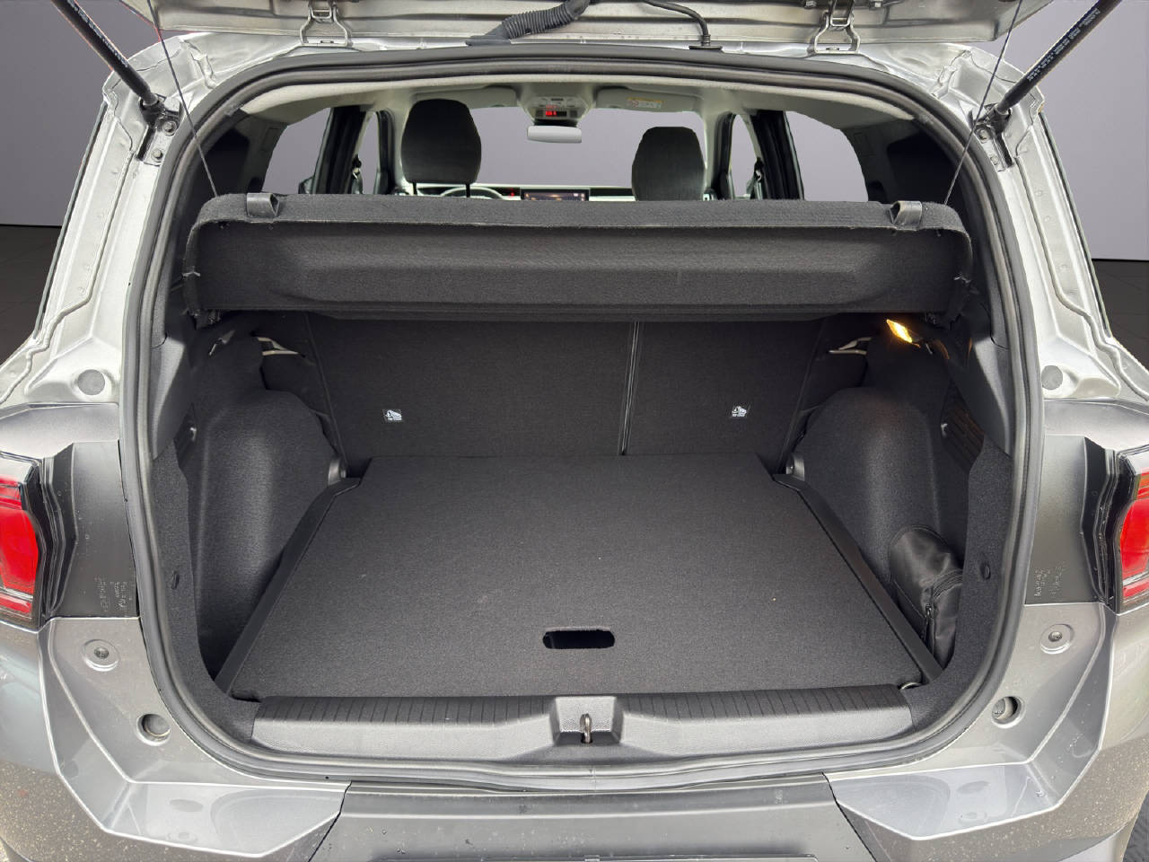 CITROEN e-C3 Aircross Plus-image-10