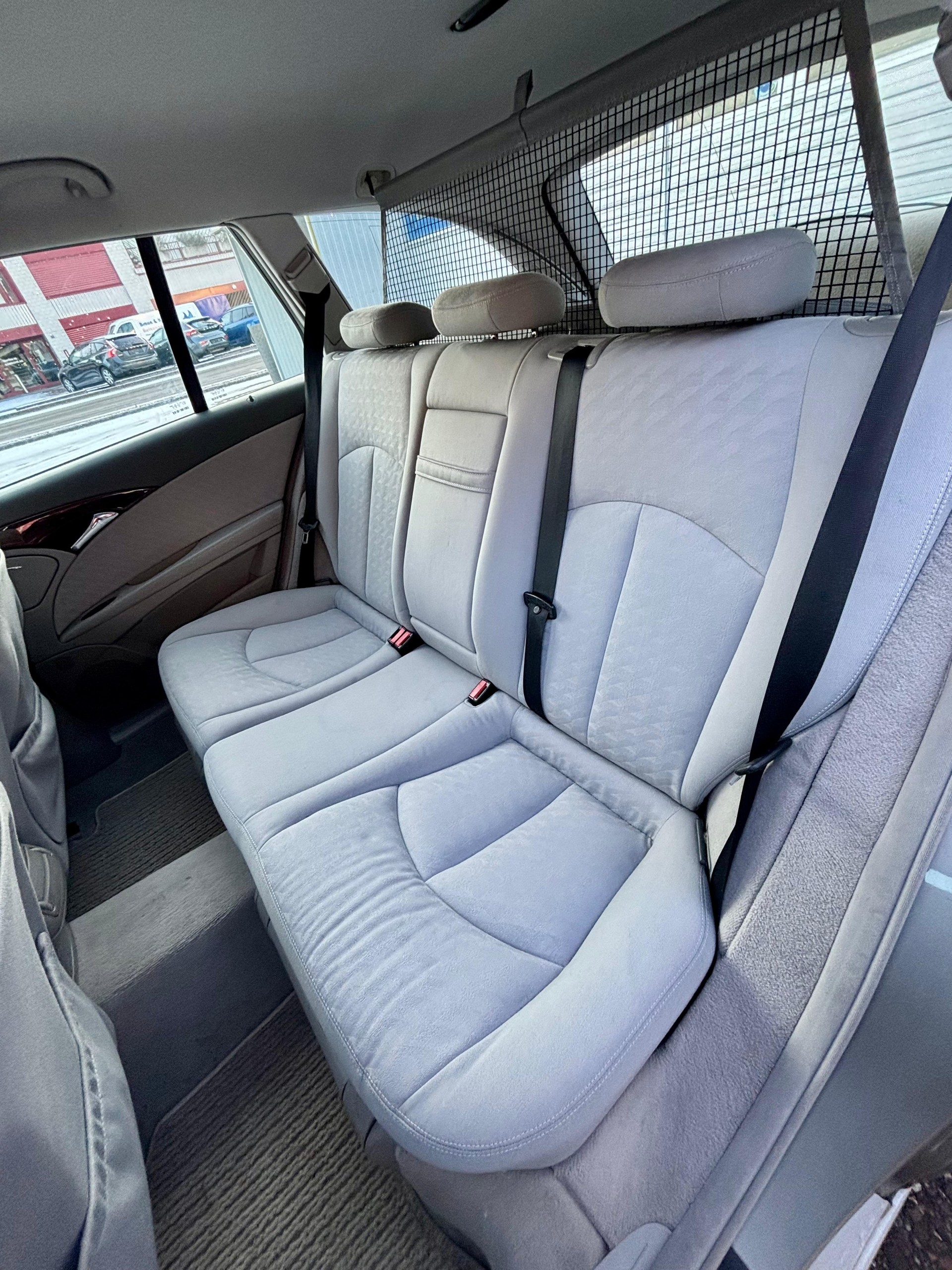 MERCEDES-BENZ E 320 CDI Classic Automatic-image-14