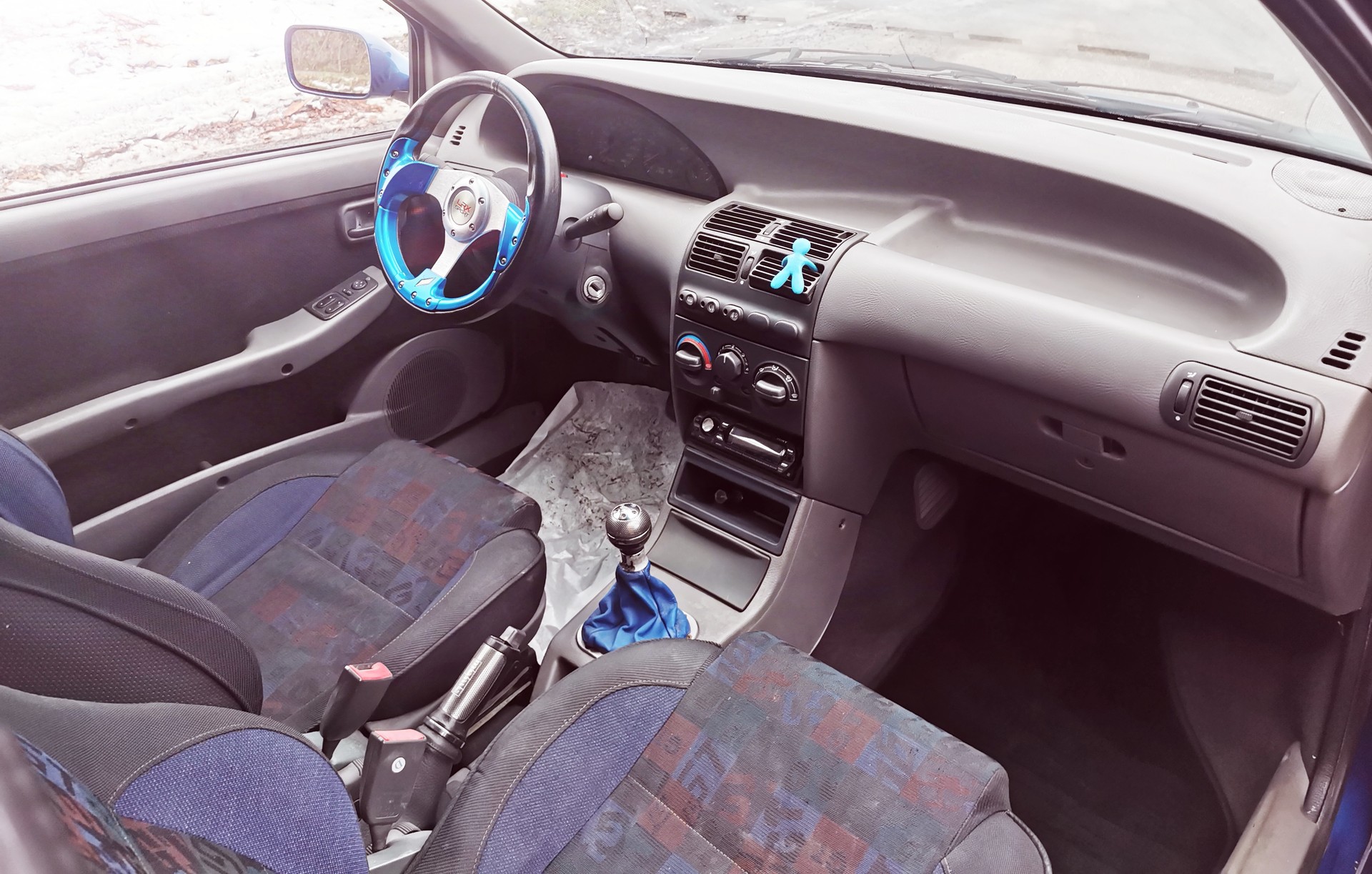 FIAT Punto GT-image-5