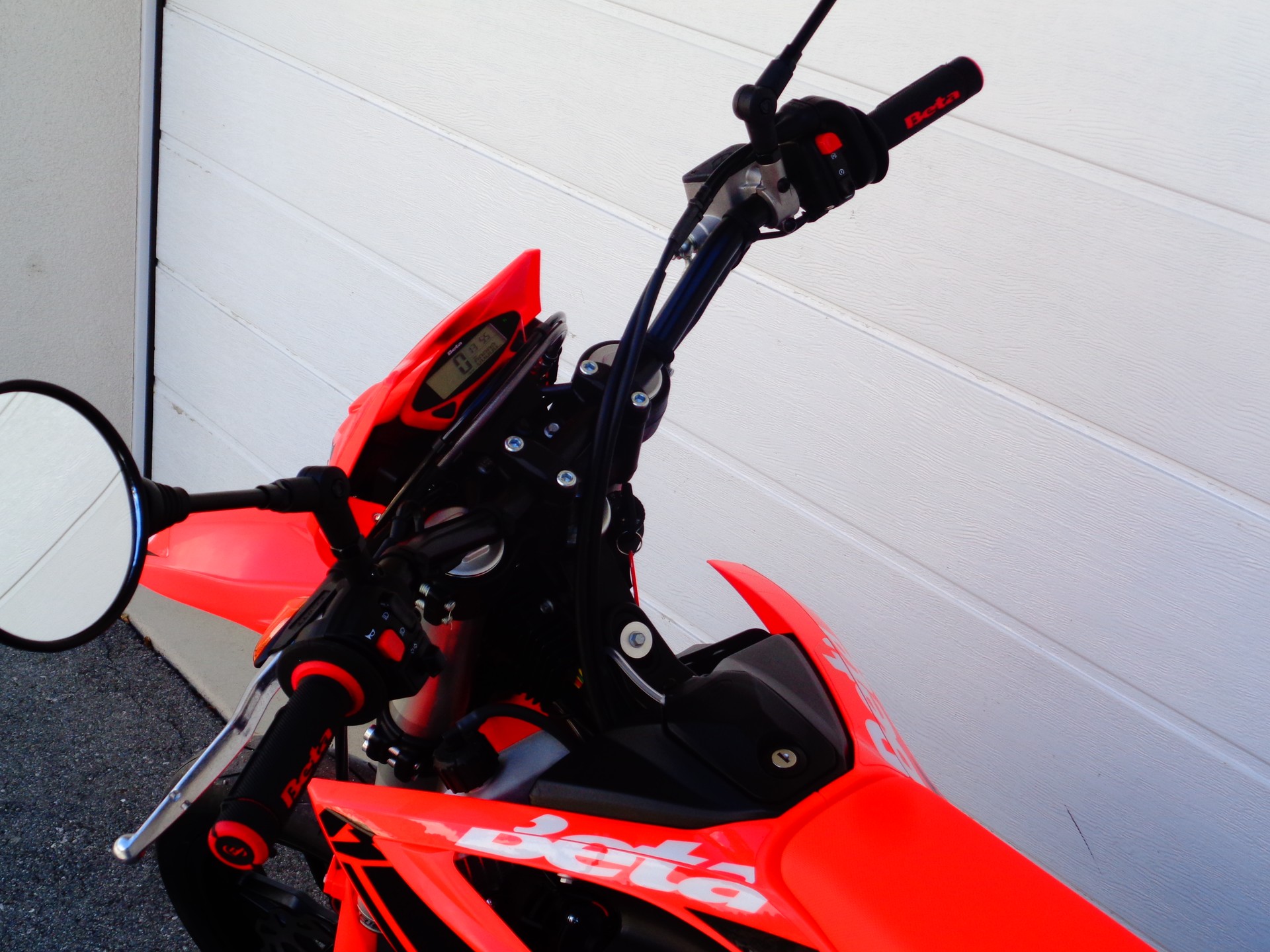 BETA RR 125-4T LC Motard (Std/Track)-image-4