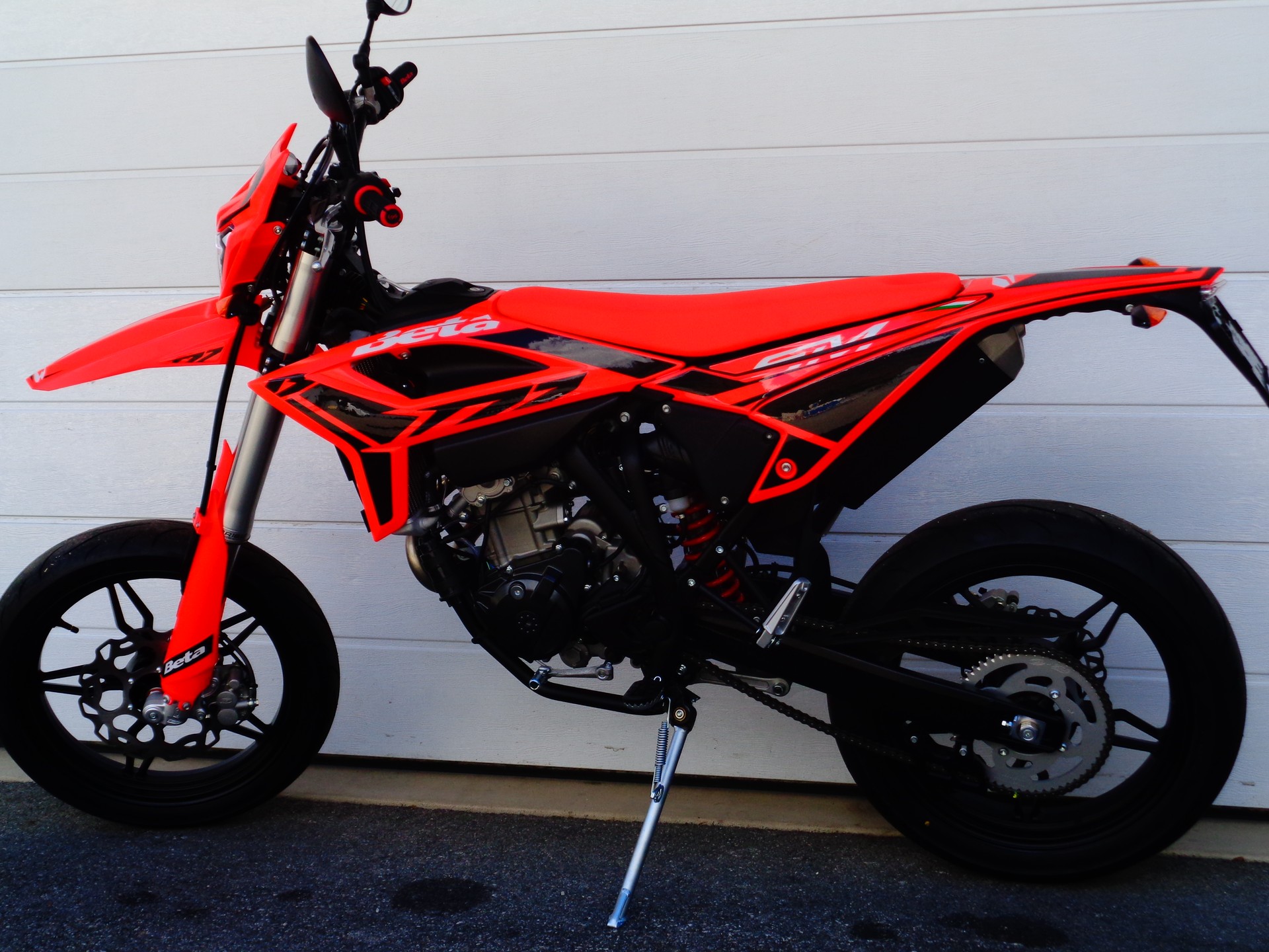 BETA RR 125-4T LC Motard (Std/Track)-image-6
