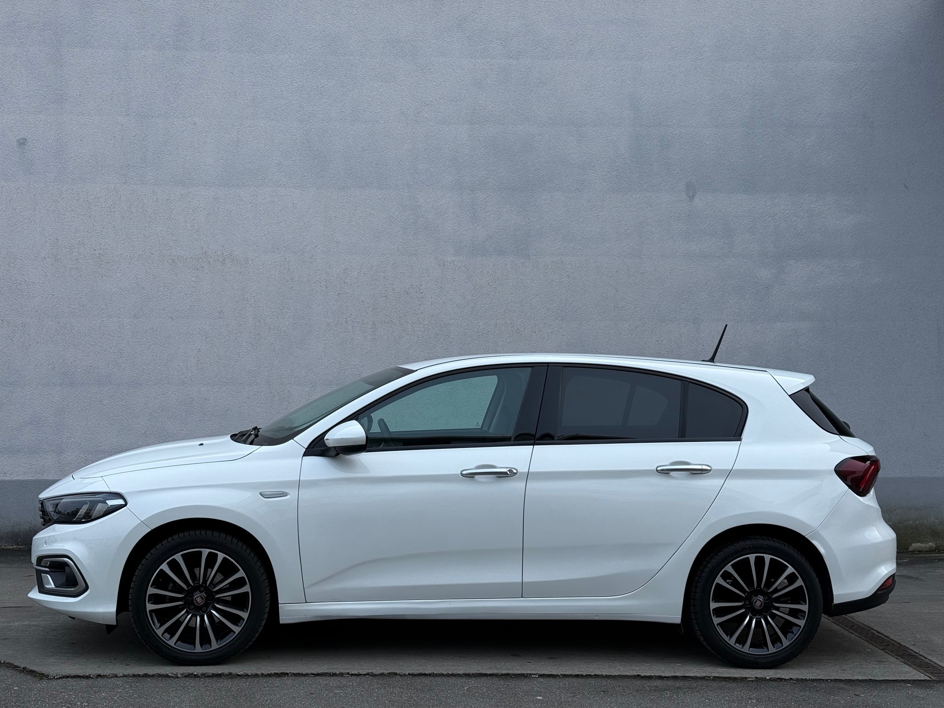 FIAT Tipo 1.0 T3 Tipo-showroom-element-1
