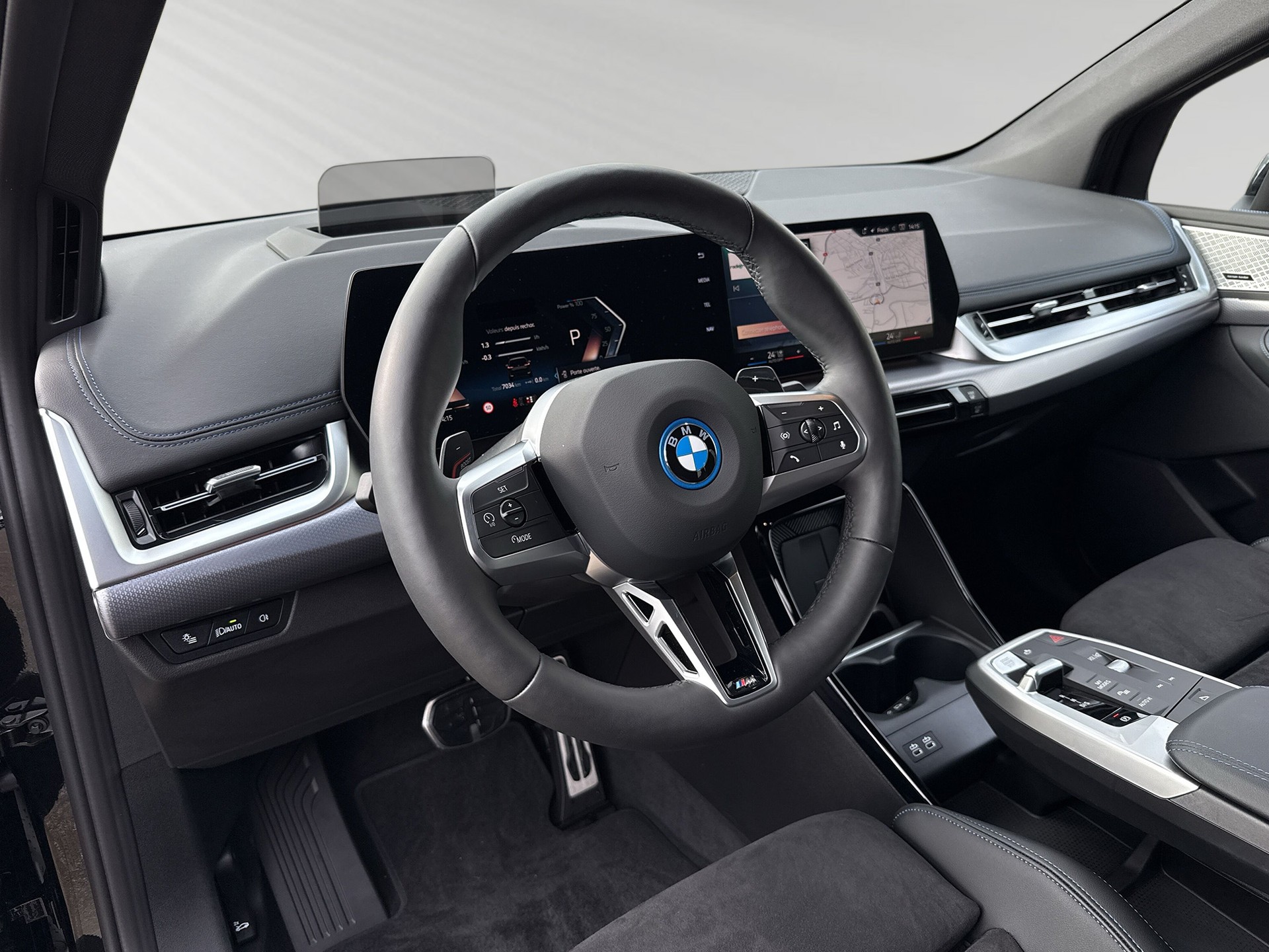 BMW 230e xDrive Active Tourer M Sport-image-4