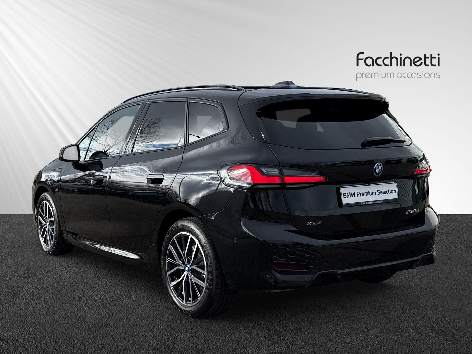 BMW 230e xDrive Active Tourer M Sport-showroom-element-3
