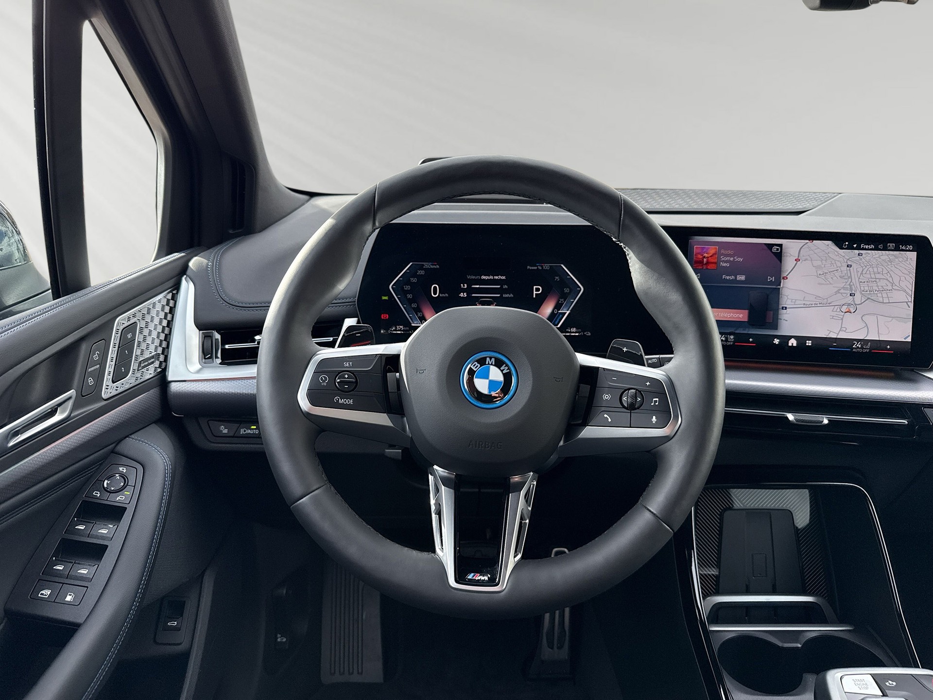 BMW 230e xDrive Active Tourer M Sport-image-5