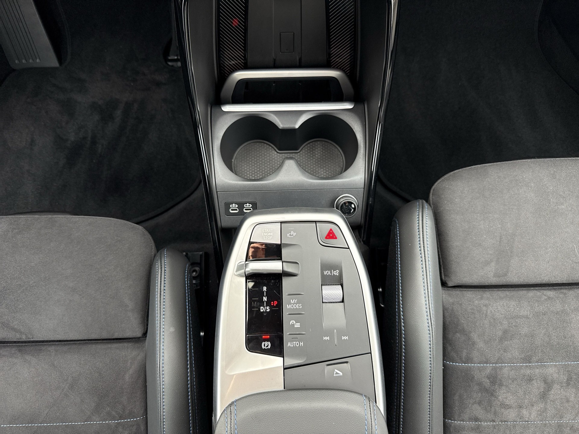 BMW 230e xDrive Active Tourer M Sport-image-13