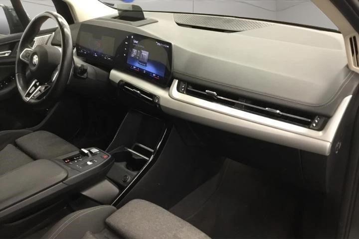 BMW 218d Active Tourer DKG-image-12