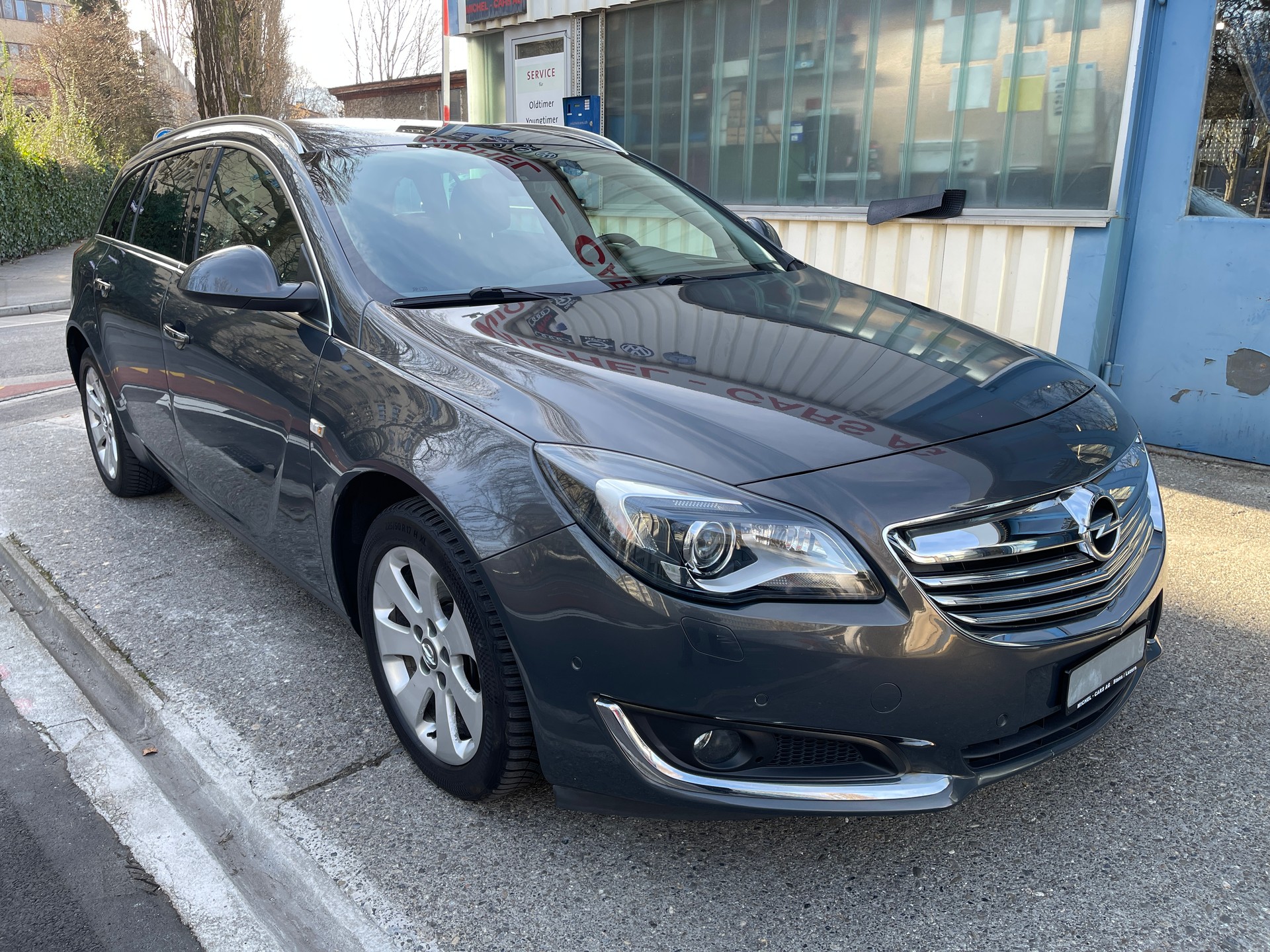 OPEL Insignia Sports Tourer 1.6 Turbo Cosmo Automatic-image-1