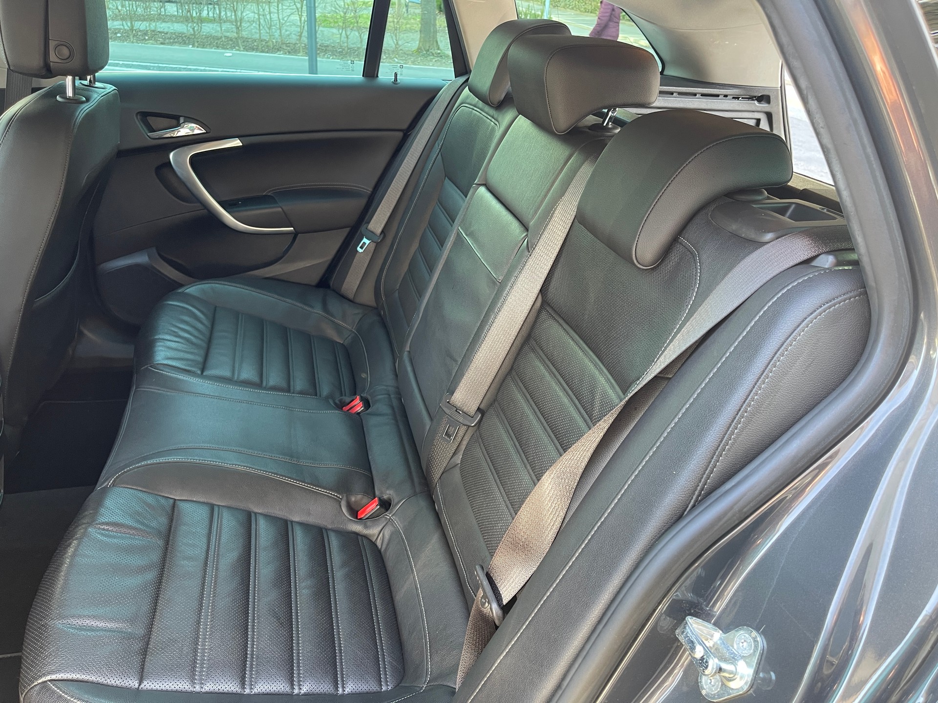 OPEL Insignia Sports Tourer 1.6 Turbo Cosmo Automatic-image-9