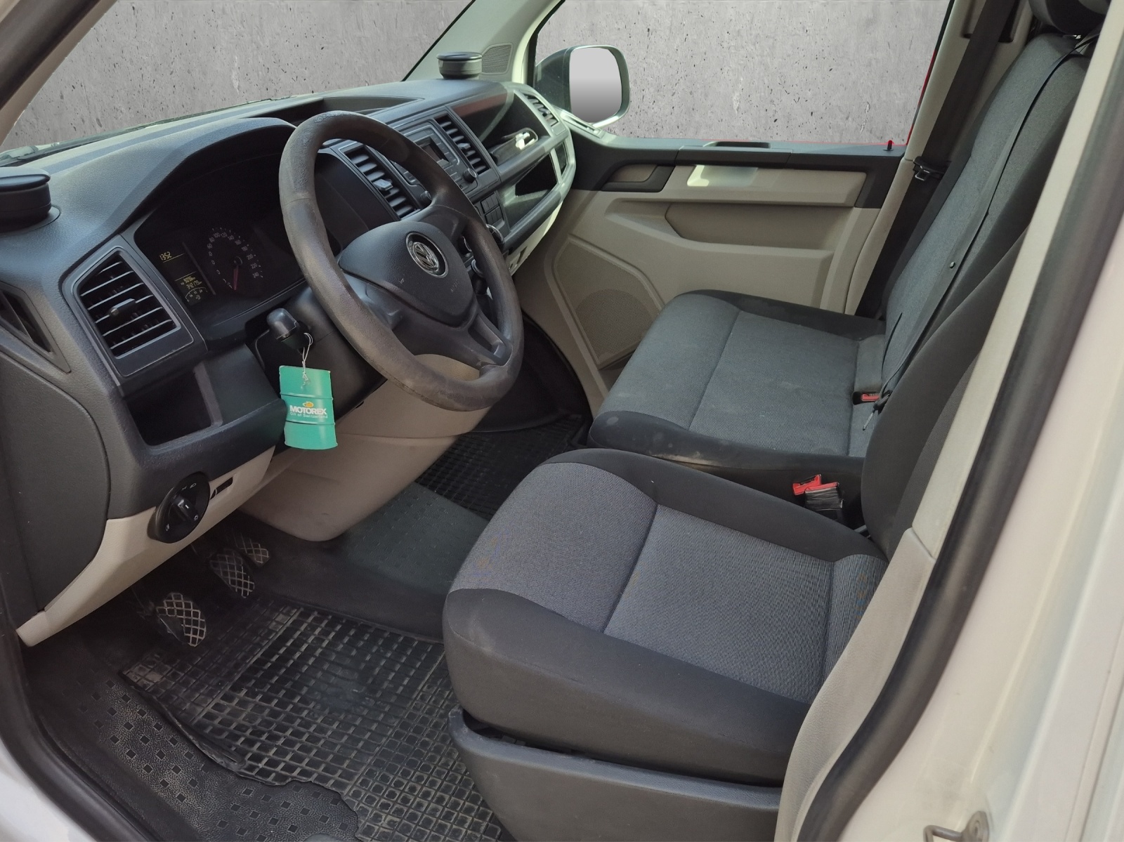 VW T6-image-8
