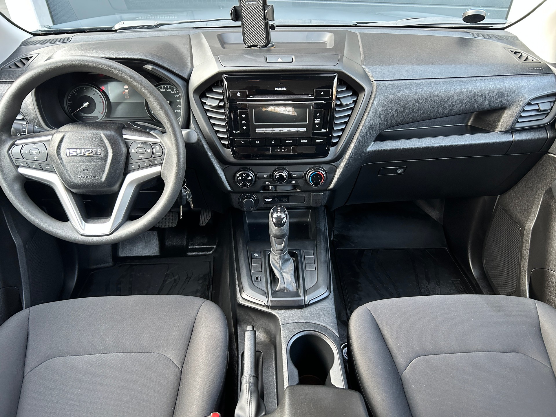 ISUZU D-MAX 1.9 CrewCab N60B 4x4 AT-image-12