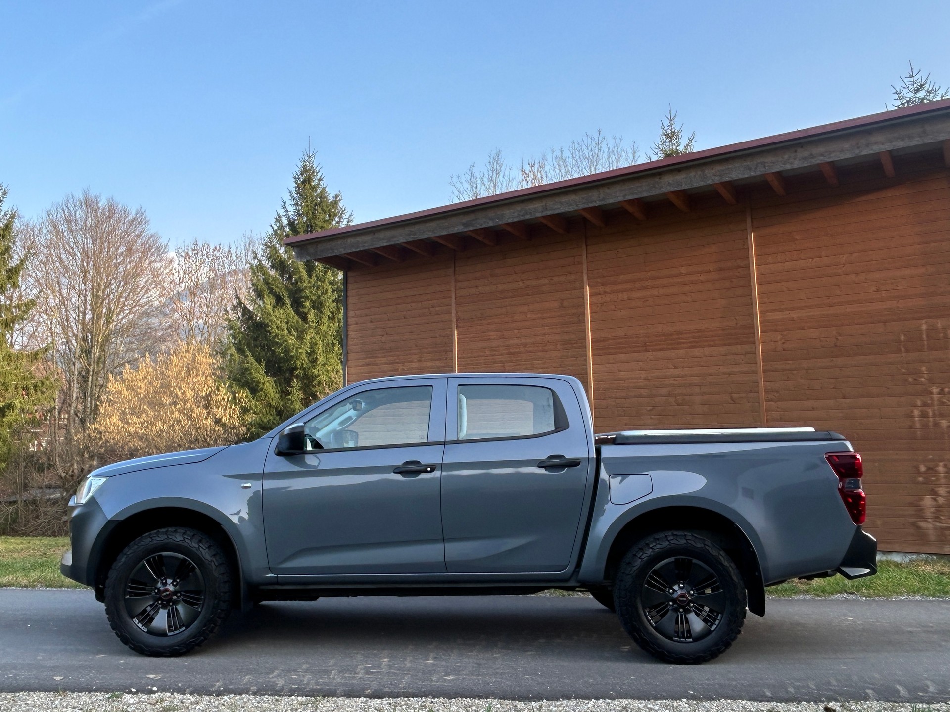 ISUZU D-MAX 1.9 CrewCab N60B 4x4 AT-image-3