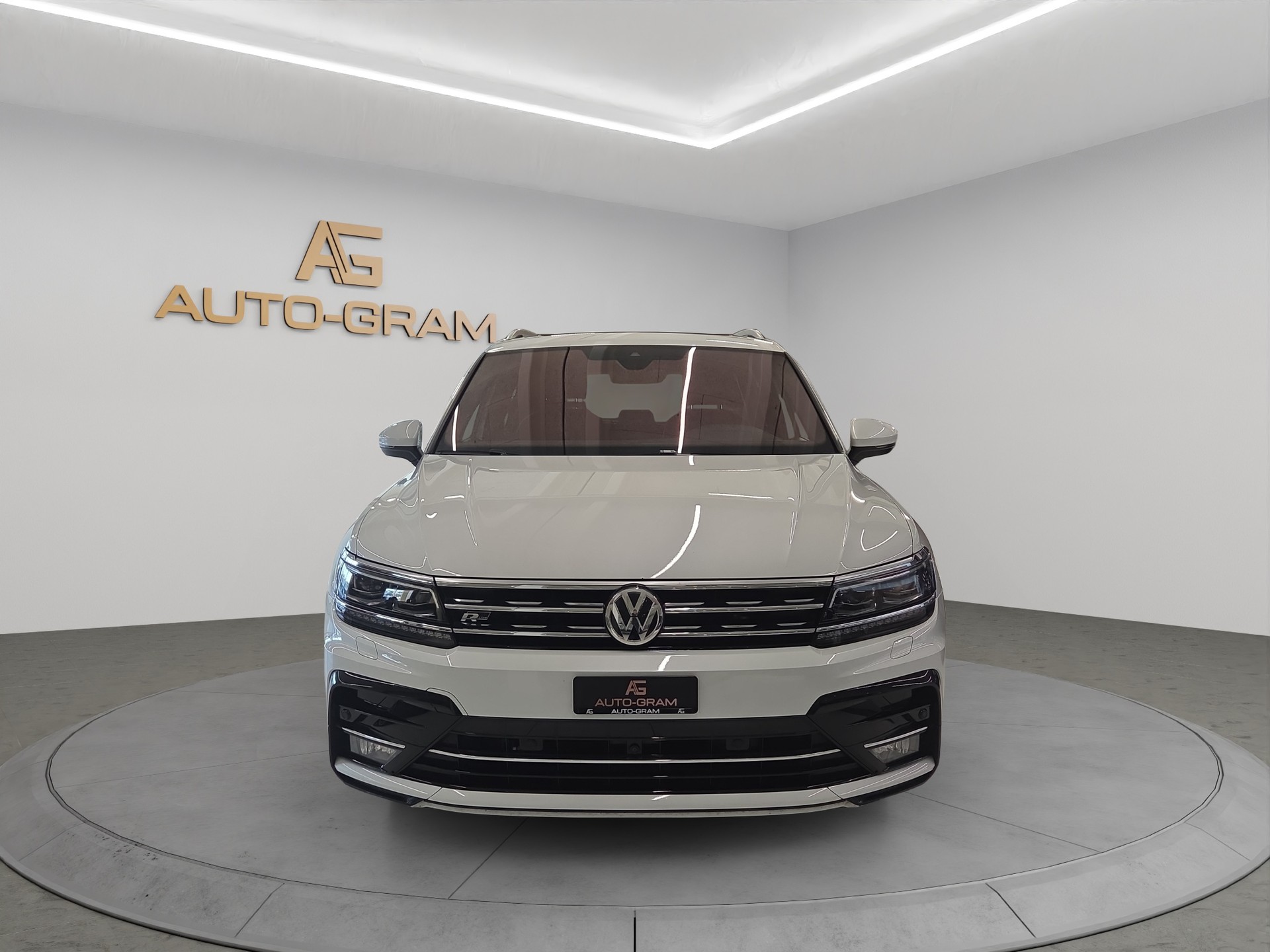 VW Tiguan 2.0TSI Highline 4Motion DSG-image-7