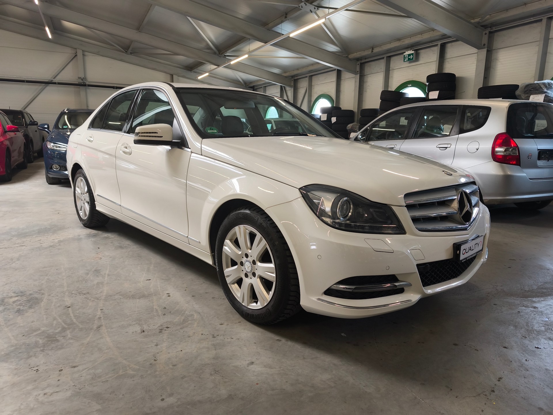 MERCEDES-BENZ C 180 Elégance 7G-Tronic-image-1