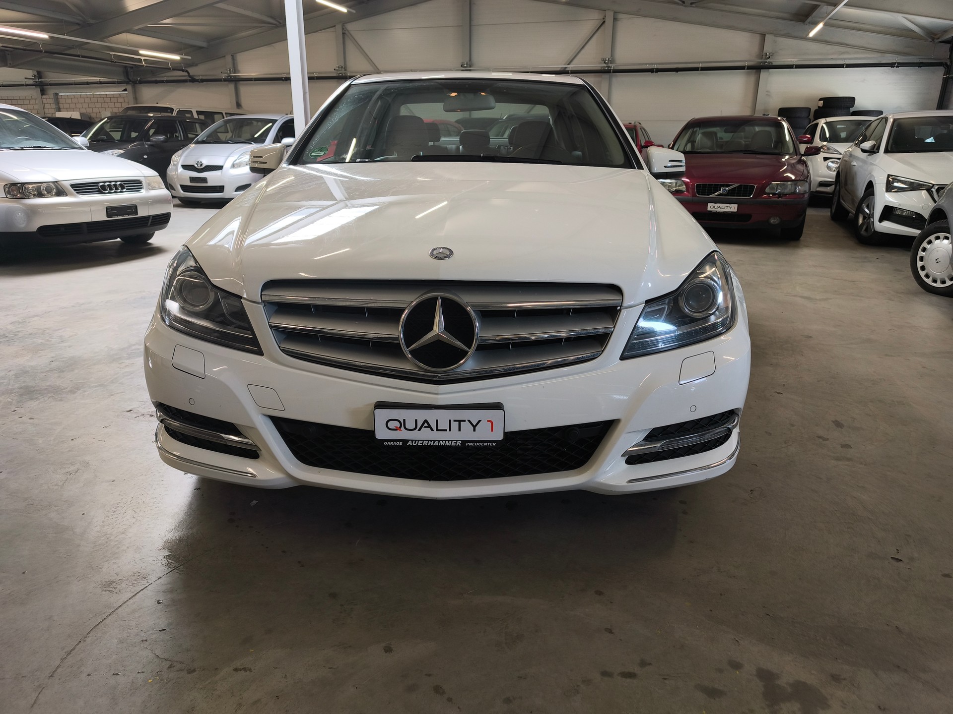 MERCEDES-BENZ C 180 Elégance 7G-Tronic