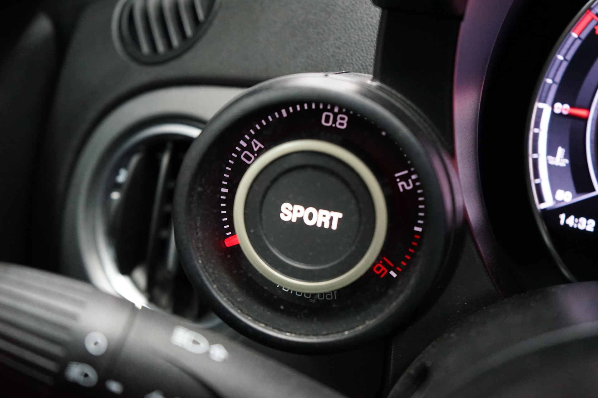 FIAT 595C 1.4 16V Turbo Abarth Turismo Dualogic-image-18
