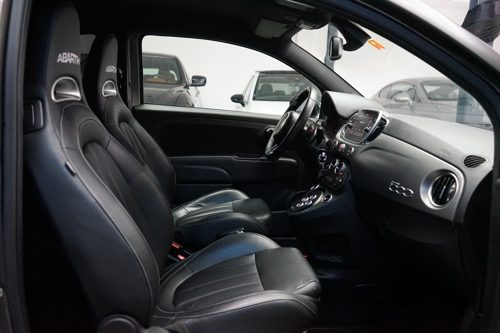 FIAT 595C 1.4 16V Turbo Abarth Turismo Dualogic-image-4