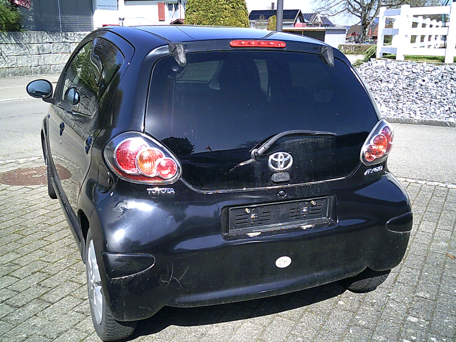TOYOTA Aygo 1.0 Linea Terra-image-1