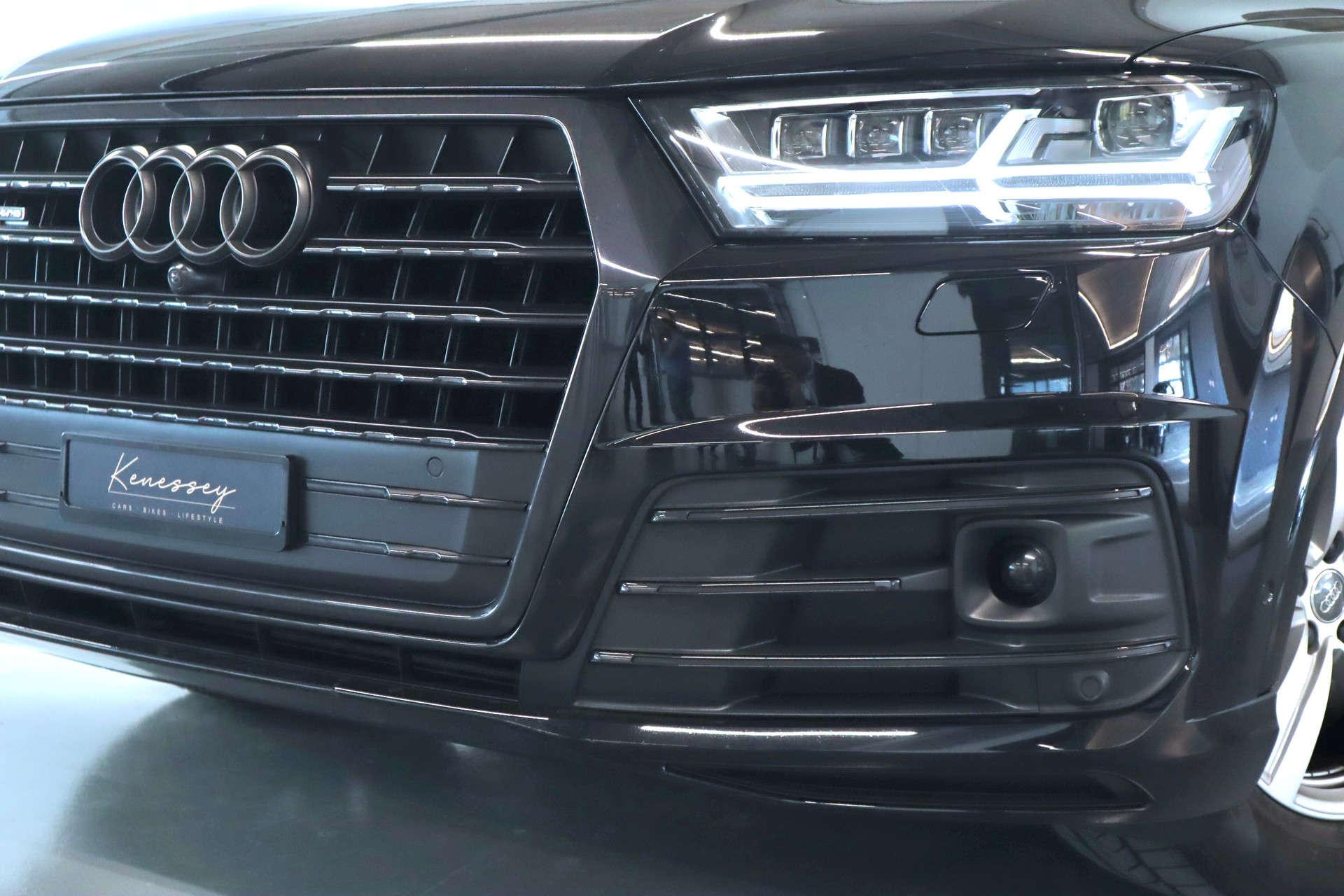 AUDI Q7 S-LINE 3.0 TDI QUATTRO | AUTOMAT | ALLRAD | CH-FZG | VOLLAUSSTATTUNG-showroom-element-2