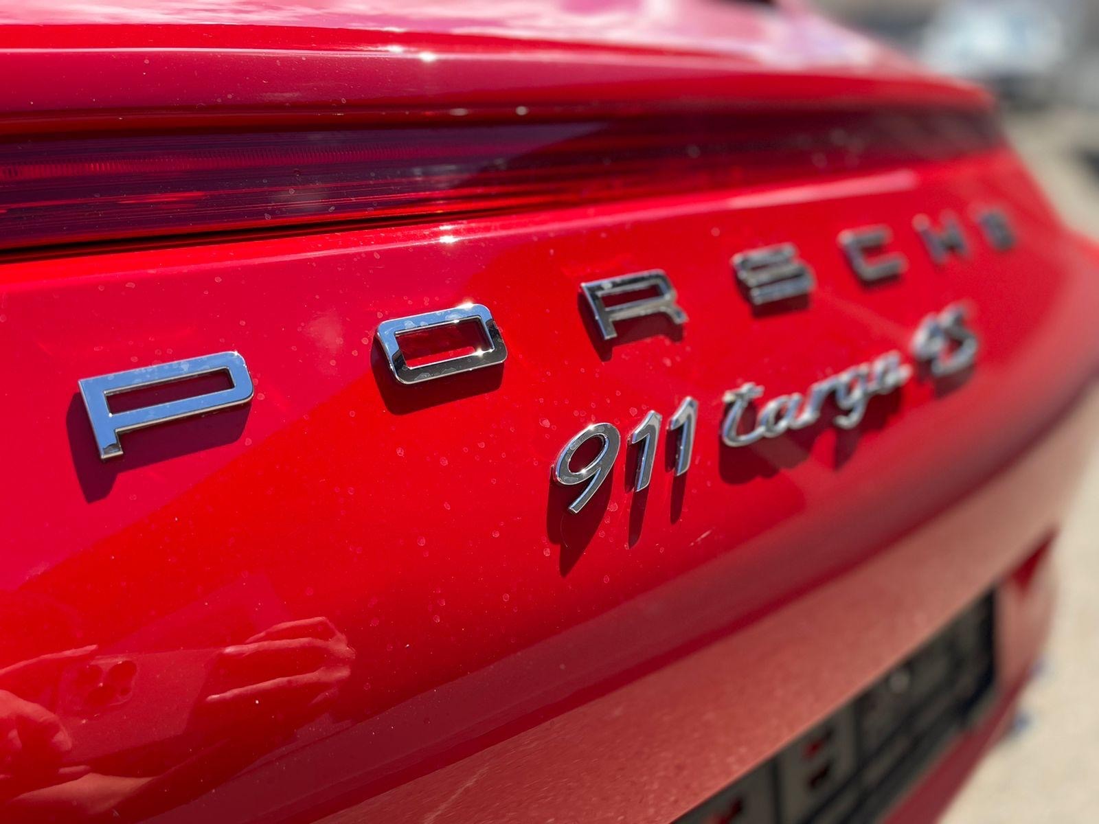 PORSCHE 911 Targa 4S-image-5