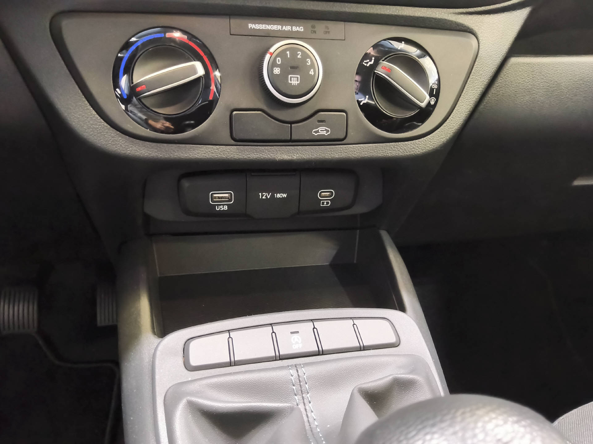 HYUNDAI i10 1.0 Pica-image-25