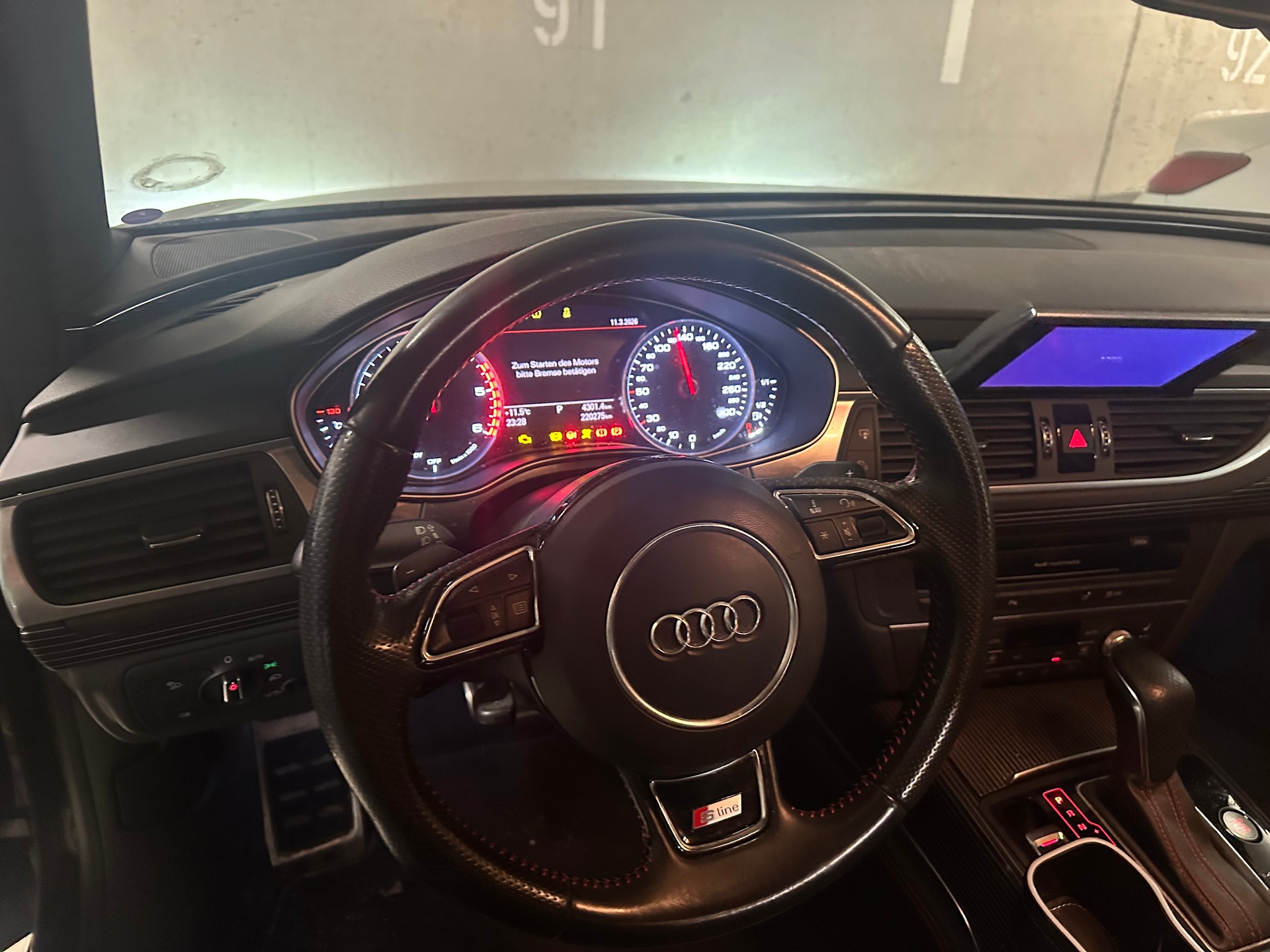 AUDI 3.0 V6 BITDI Competition quattro All black Edition-image-4