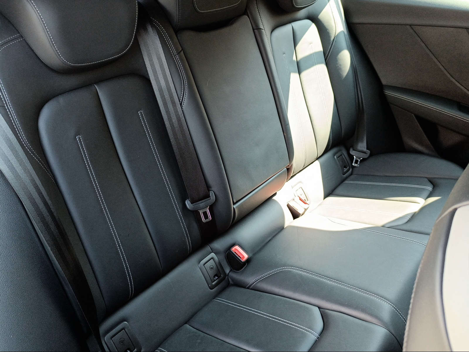 AUDI Q2 40 TFSI S line Attraction quattro S-tronic-image-9