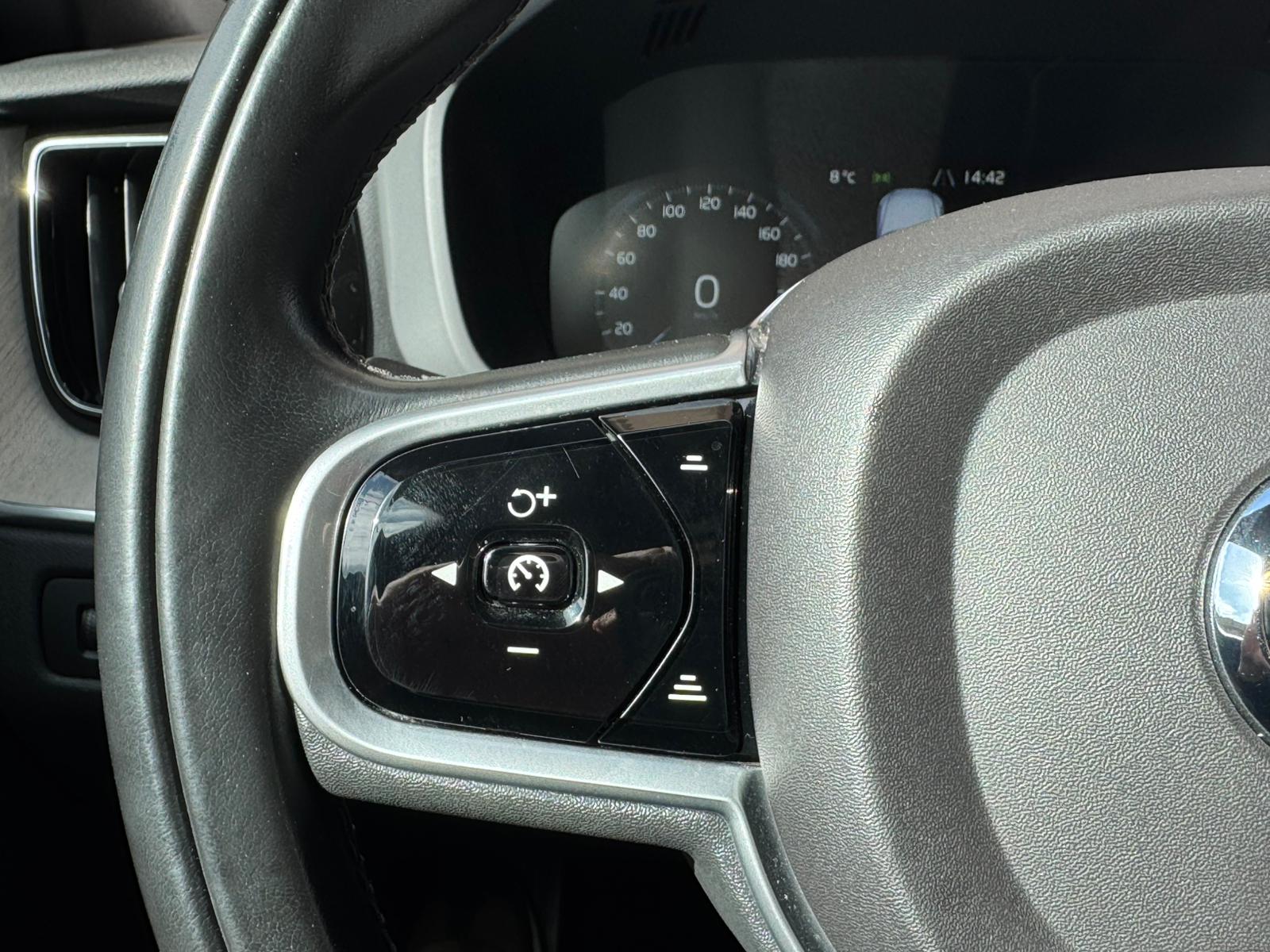 VOLVO XC60 T8 eAWD Inscription Geartronic-image-22