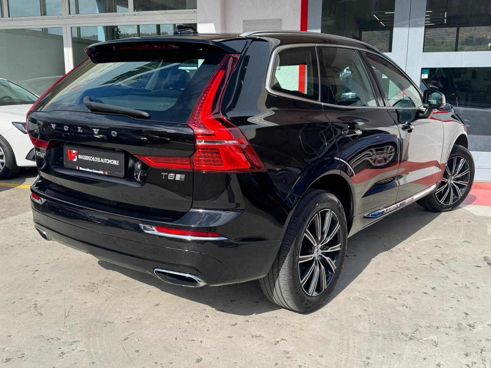 VOLVO XC60 T8 eAWD Inscription Geartronic-image-4