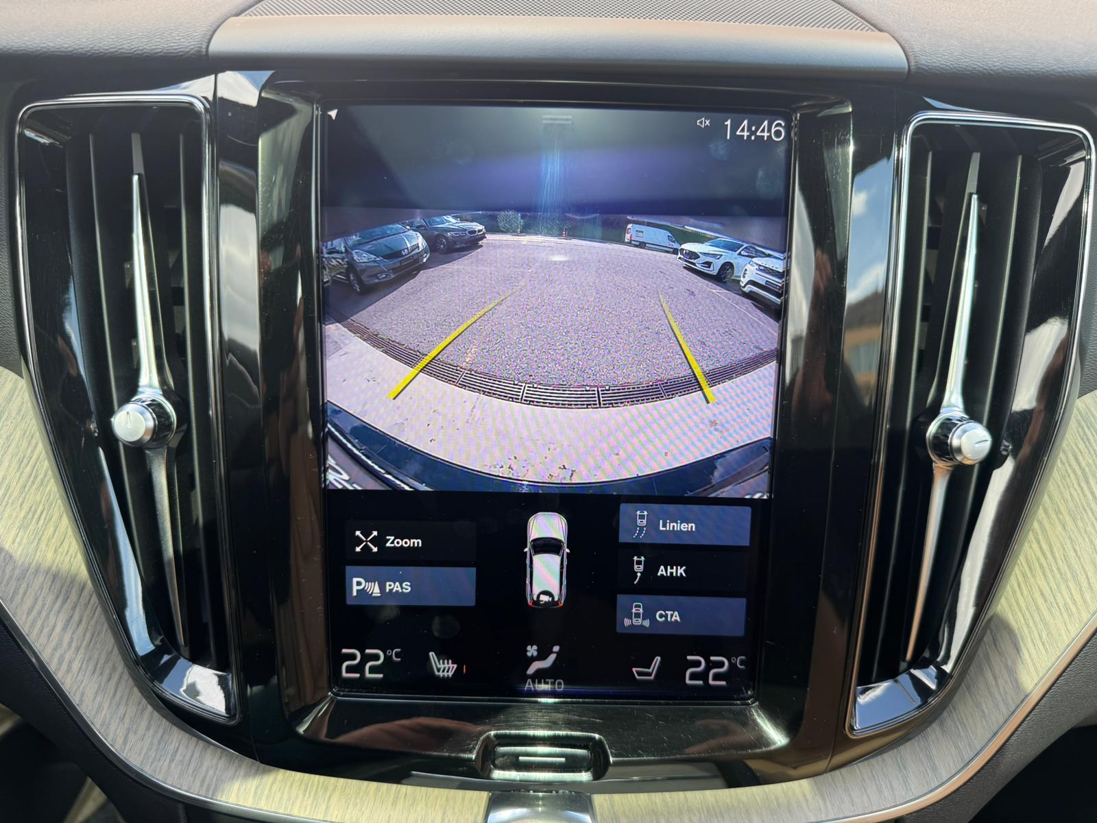 VOLVO XC60 T8 eAWD Inscription Geartronic-image-24
